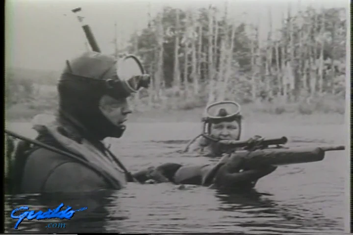 Police with a recovered firearm, 1985